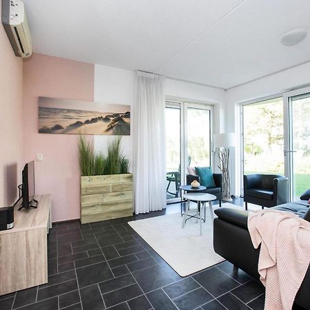Seaside Elegant Apartment With Terrace Julianadorp Exterior foto
