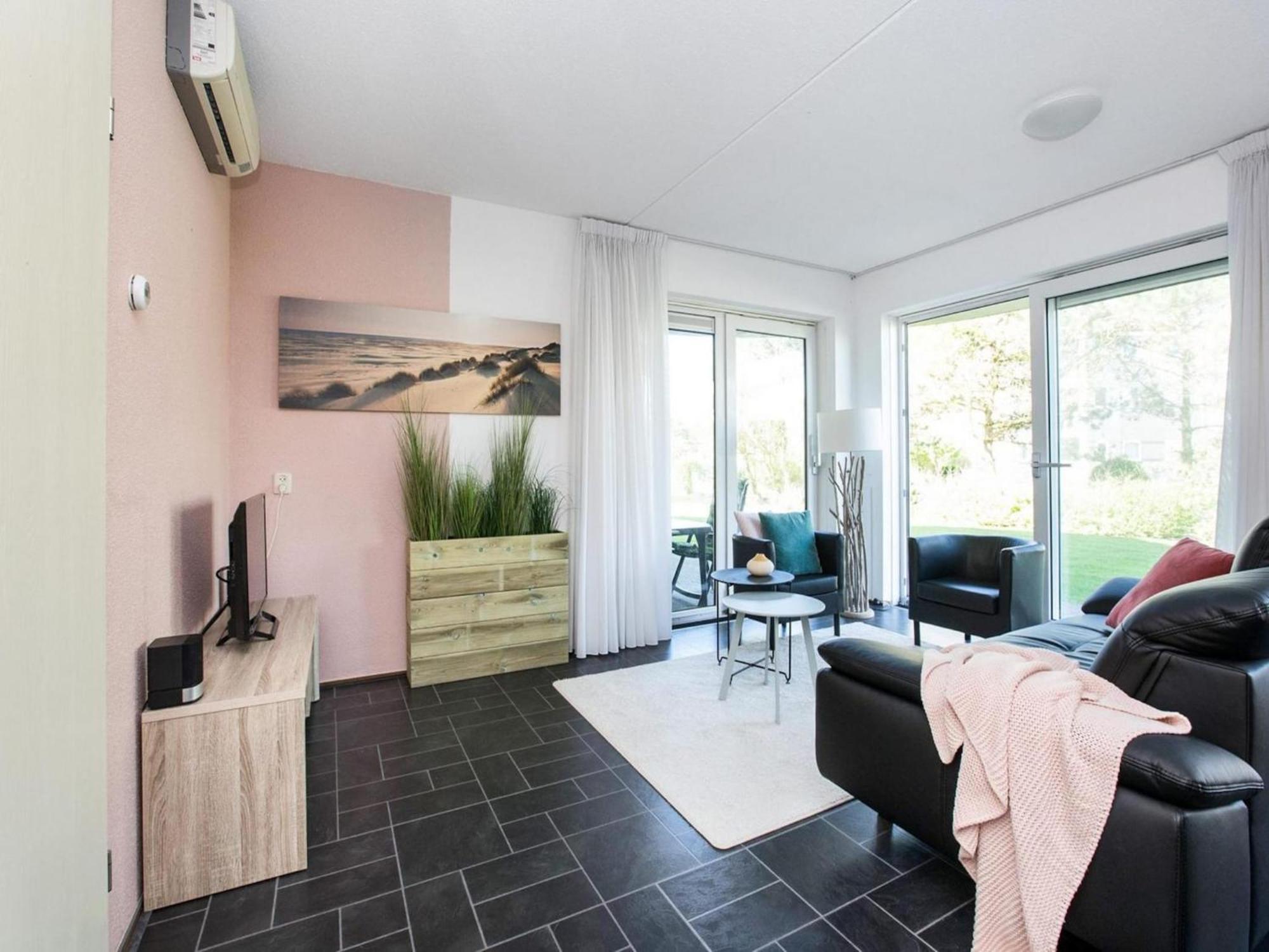 Seaside Elegant Apartment With Terrace Julianadorp Exterior foto